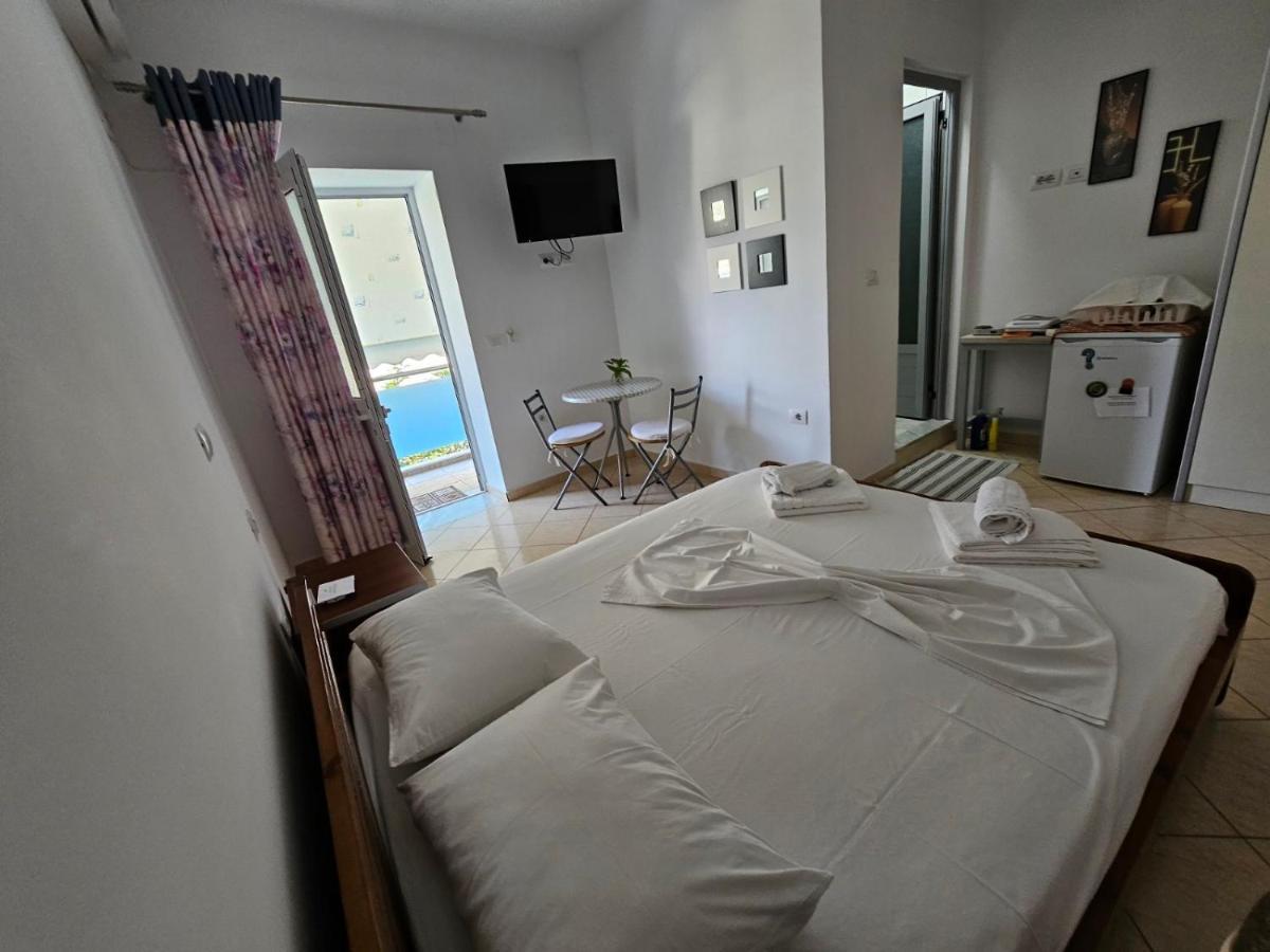 Garden Holiday Studios Himare Esterno foto